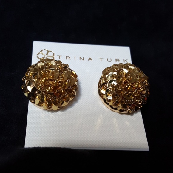 NEW TRINA TURK GOLD SEQUIN BUTTON EARRINGS - Picture 2 of 8